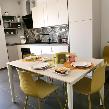Aura Marina Dimora Del Centro Πανσιόν 4*