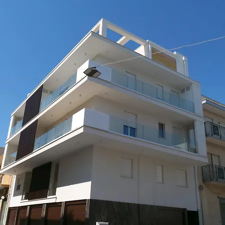 Aura Marina Dimora Del Centro بولينيانو آ ماري